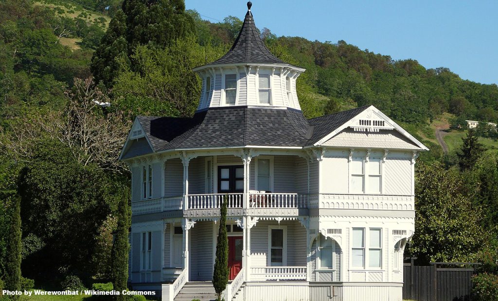 photo of victorian house