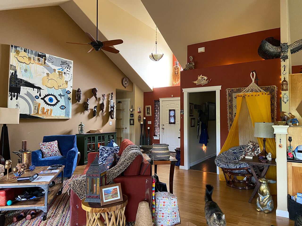maximalist decor